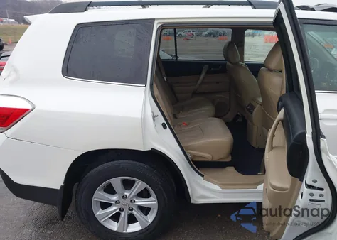 2011 Toyota Highlander Se V6 из США, поврежденный, VIN 5TDBK3EH0BS063098